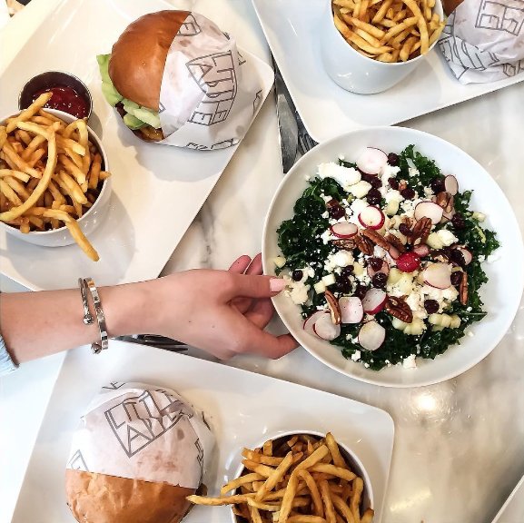 Madmoiselleso On Twitter Bonnesadresses Nouveau Burger A Paris Little Apple Au 27 Rue Saintonge 3 Https T Co L1ctoohoye