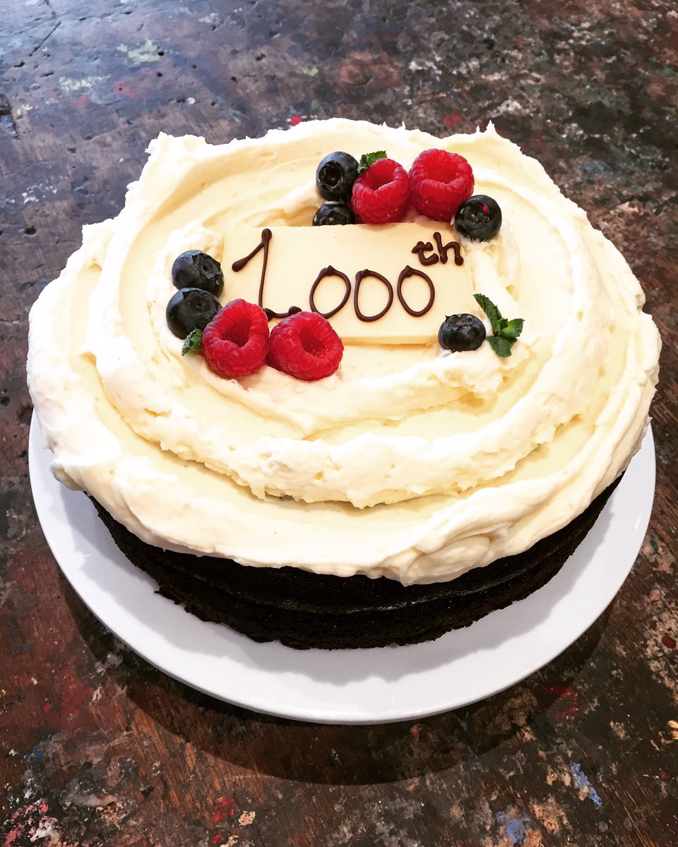 1000 followers on Instagram 🎉🍾😄 Here is to thousands more! XxXxXx