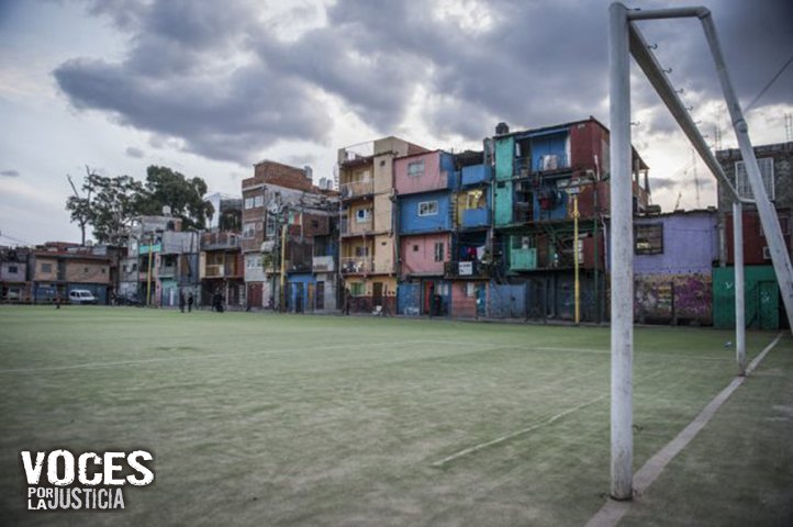 VocesJusticia's tweet photo. Las Aliadas: Fútbol femenino en Villa 31. Mirá las #fotos: https://t.co/GhkWLW72SO #fútbol #Villa31 #LasAliadas https://t.co/XlCUli3mD8