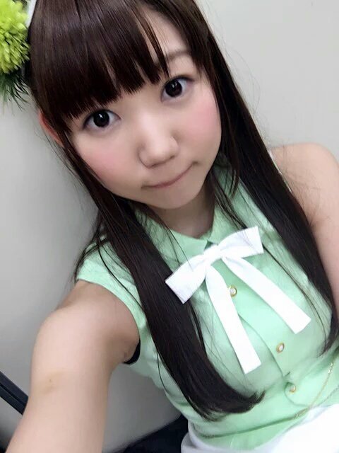 i☆Ris 山北早紀 直筆サイン入りタペストリー 言葉にしづらいんだけど、たまに上がる山北早紀さんのエロくは無いけど