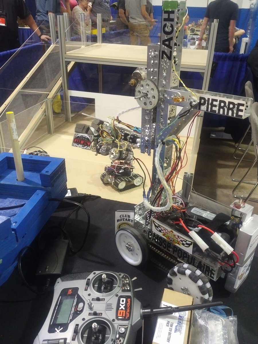 MatthewColbeck's tweet image. Studica Canada showcasing Robotics: USAR @Skills_Canada #SCNC2016 with #TETRIXrobotics.