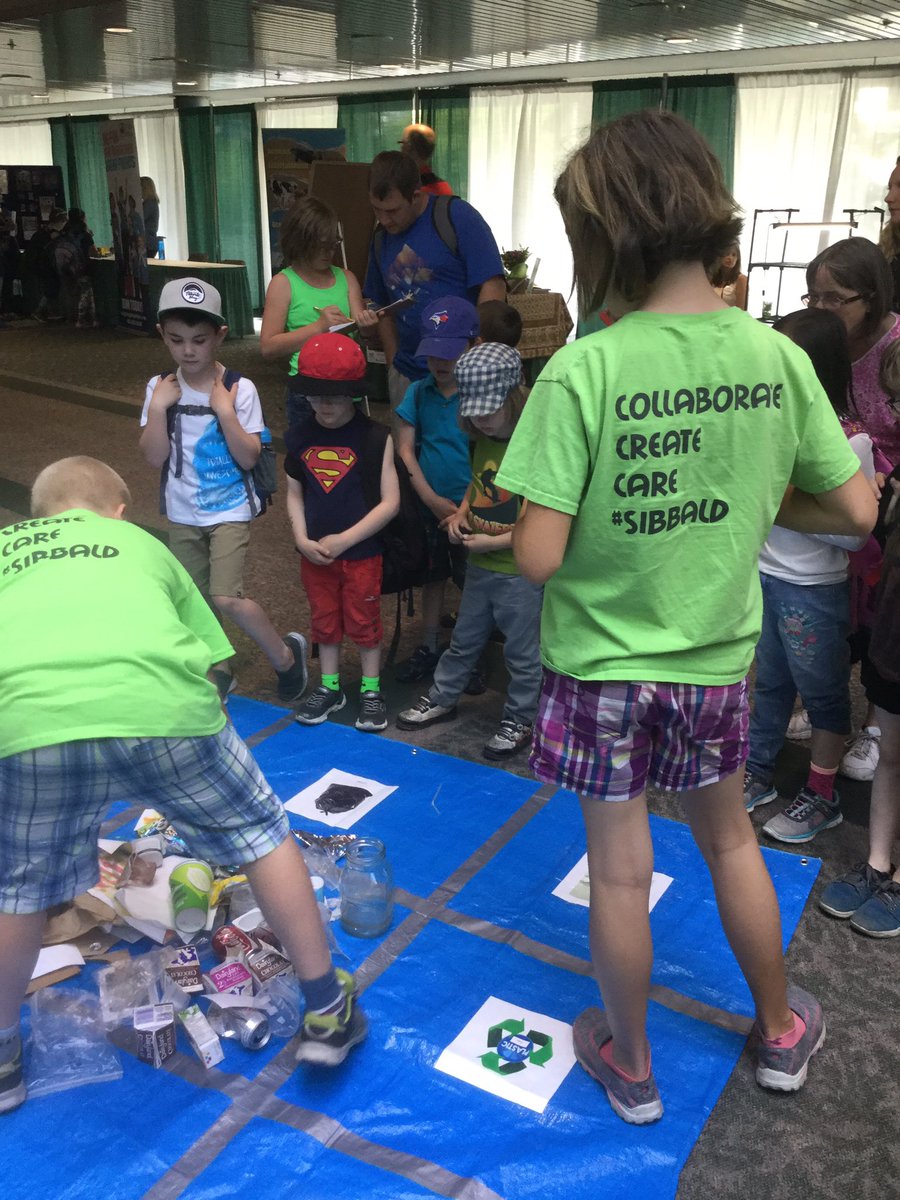 GreenClubAS's tweet photo. The Eco club is doing a great job at the mayors expo! https://t.co/T64FY6mdoK