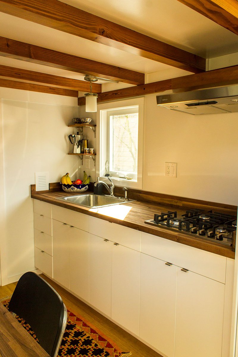 DSpencerFearNot's tweet photo. Make the most of small spaces with these 5 clever ideas. #Homes #SmallSpaceTips #Mortgages https://t.co/6lj6lqXW8B https://t.co/wC7OUv9FzO