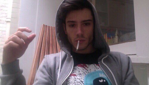 AlexCollinsBA's tweet photo. don't smoke, kids 🚬 https://t.co/KX4WdEa5P6