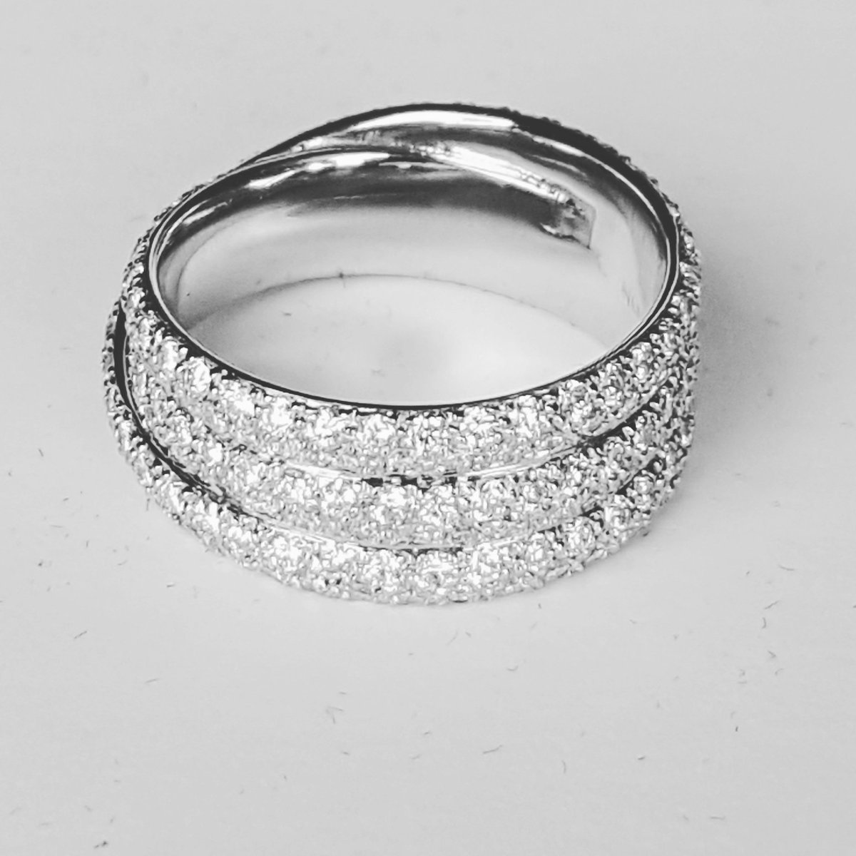 KIGjewellery's tweet photo. Another custom creation by @kigjewellery #finejewellery #customjewellery #KIGjewellery #crossoverring https://t.co/3d64duUjNC