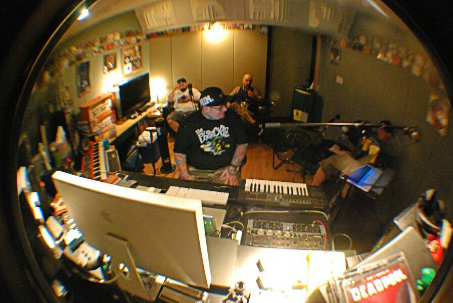jmthiphop's tweet image. At the boards listening back to tracks from #cornerstoneofthecornerstore #VinniePaz #boxcutterpazzy #enemysoil