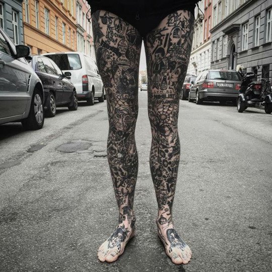 TattooDefender's tweet photo. che ne dite di queste gambe?
#inkedgirl #inkedchick #tattoo #tatuaggio https://t.co/oQ6u7tfhQw