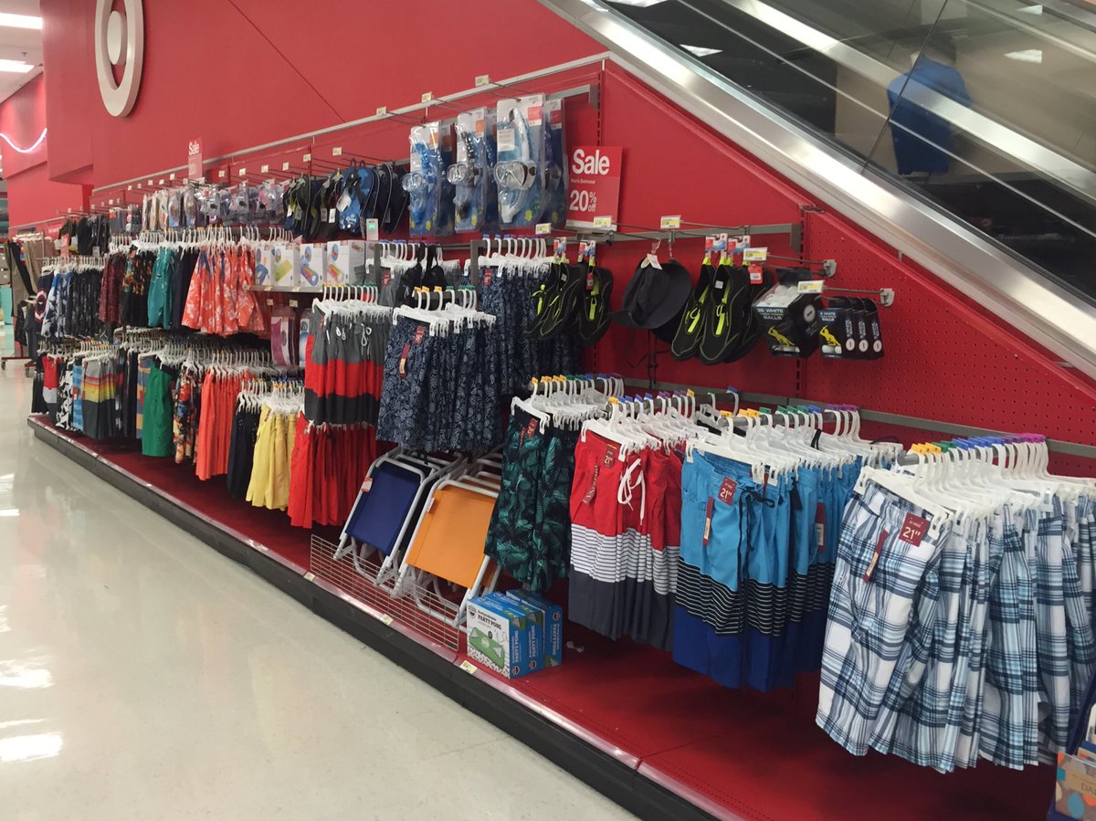 MindyAndmels's tweet photo. We are ready for the 90's later this week! It's beach time!🏊🏻 ☀️☀️☀️ Thanks @VMLStephanie #MensSwimStory #1375 https://t.co/JOwc5IwqbV
