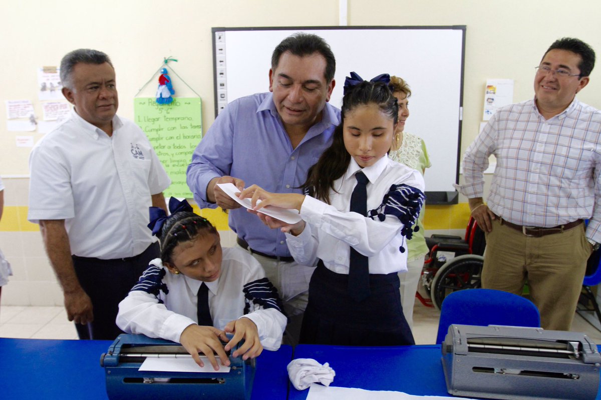 ViCaballeroD's tweet photo. Queremos que todas las niñas y niños de Yucatán salgan adelante, por eso el esfuerzo de todos es muy importante. https://t.co/BeOoRlm3Oi