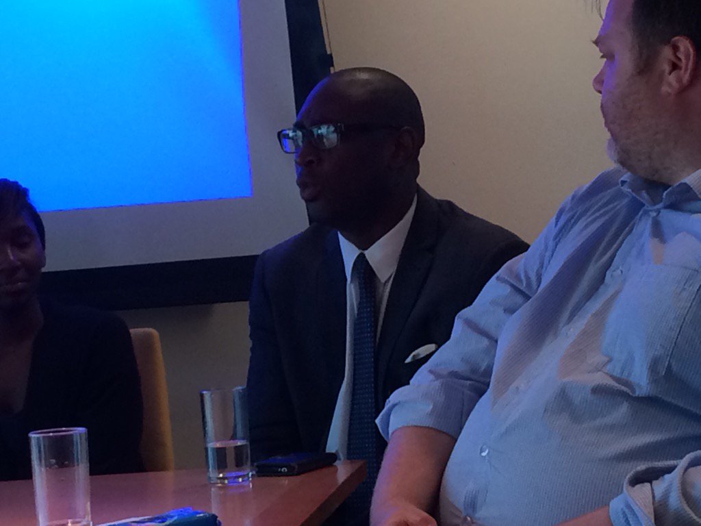 HeadzUpBusiness's tweet image. Looks for shapes #tacticalnetworking #Connected @NatWestBusiness @soniatalks