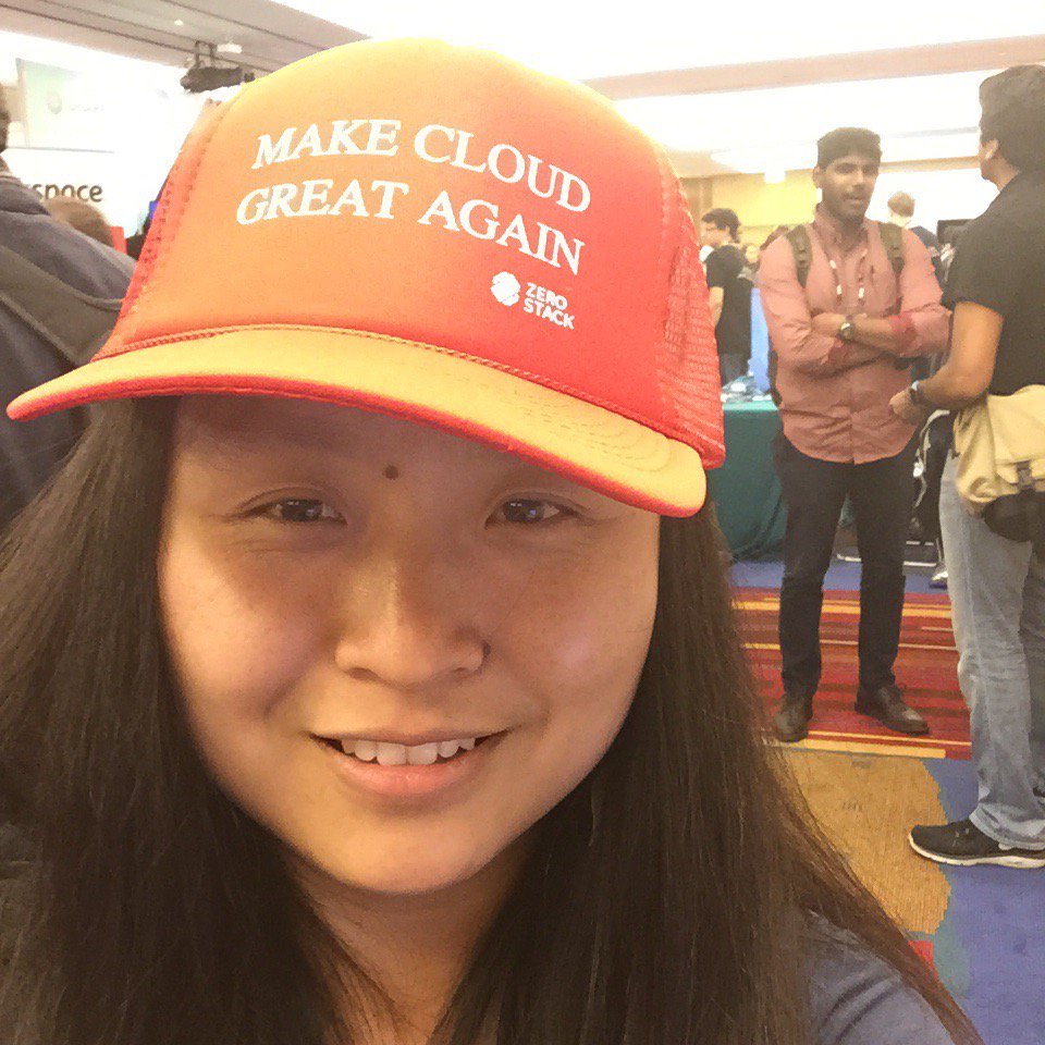 XinYFantasy's tweet photo. #sparksummit @ZeroStackInc #MakeCloudGreatAgain !!!!! https://t.co/9CiYoQzZiB