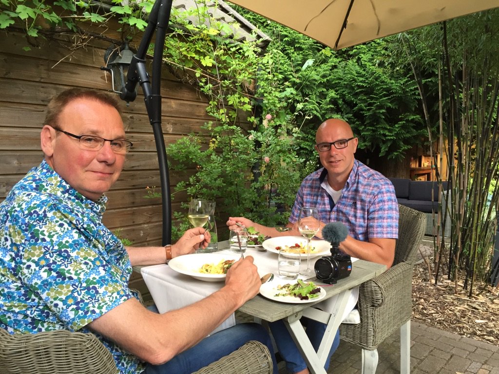 Heerlijke zwoele avond en erg lekker gegeten in de romantische tuin van <a href="/zenzezhotel/">ZENZEZ hotel&lounge</a>
