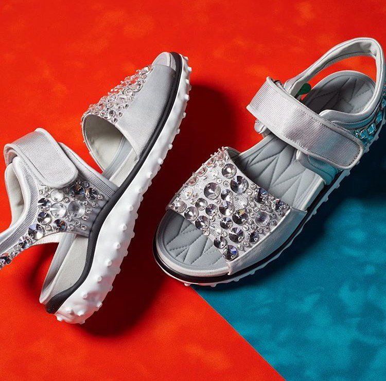 ExtraITAStyle's tweet image. Check out these @MiuMiu #SpringSummer16 satin and nylon sandals with a rubber sole and jewel embellishment!