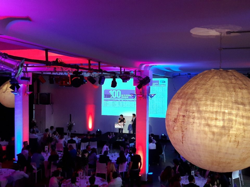 TopInfosFr's tweet photo. RT hipay: (Live) Bravo! à Voyagessncf_com pour la première place du classement #etourisme Ecommercemag_fr #EFLU16 https://t.co/Rq5vp6D4os