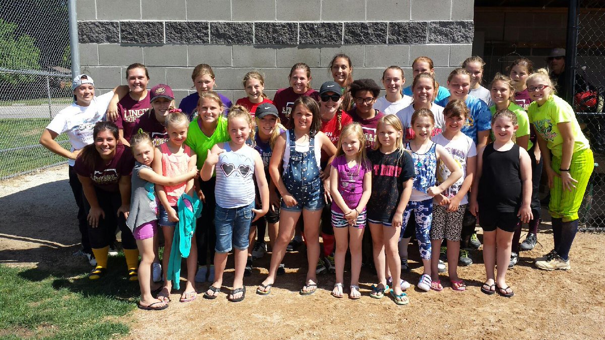 DMLSoftball's tweet photo. #thefuture https://t.co/jnfJ8udu9I