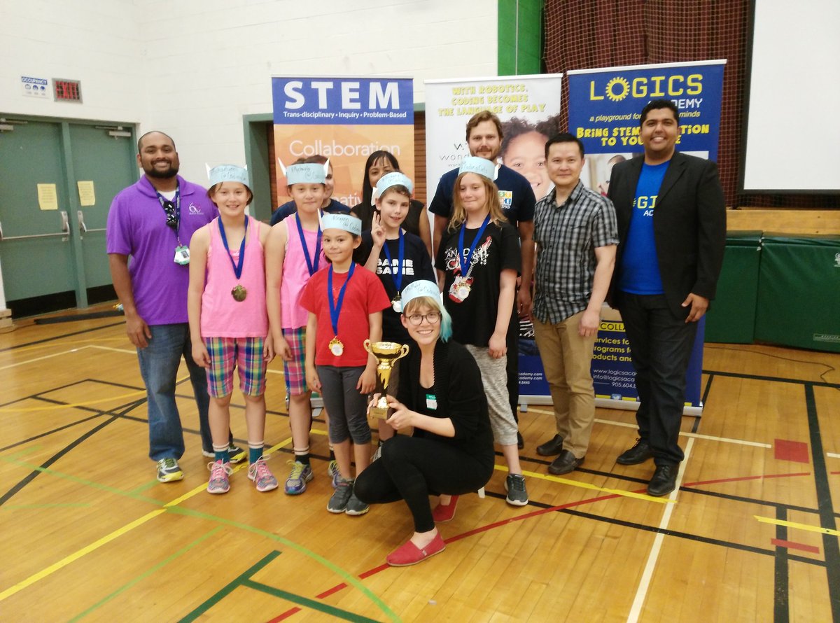 EmilyMyhr's tweet image. Champions!!!!! These kids worked hard to become CODING MASTERS! @LOGICSAcademy #Team16 #CodingCats @RyersonCS