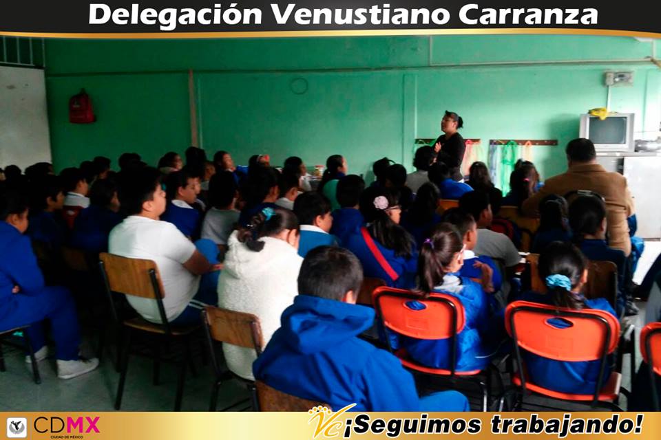A_VCarranza's tweet image. Platica de bullying en la Esc. Prim. Teziutlán impartida por la PGJ y concertada por la JUD de Escuelas en DVC
