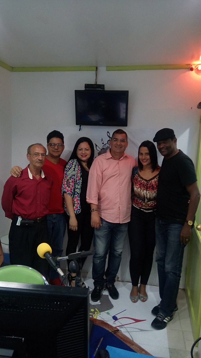 Zumba Karaoke 2016 Sigue este Domingo en su segunda Ronda. Inscribete ahora y conviértete en una Super Estrella