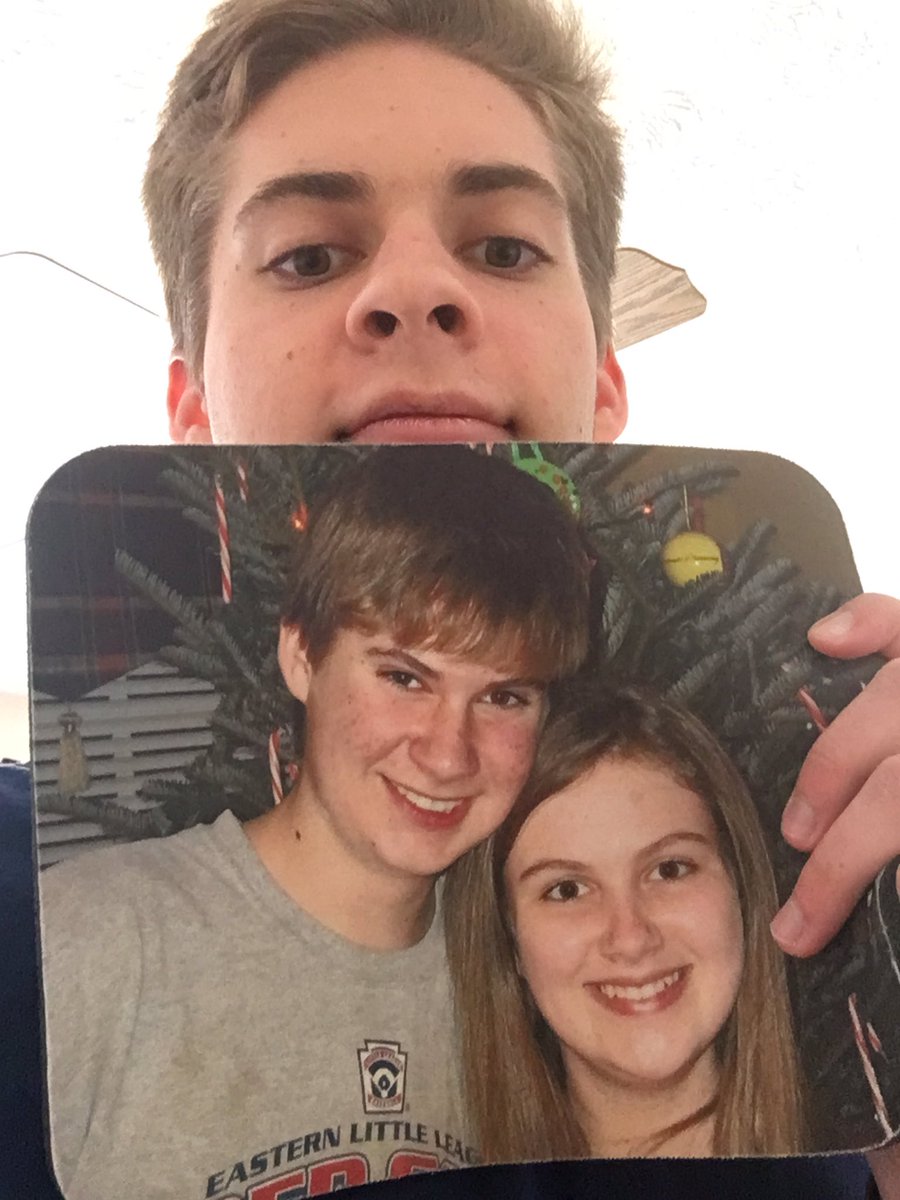 _N__I__C__K_'s tweet photo. Thank god for the come up.   And yes, this is my mousepad... https://t.co/rZtmuZZdDi
