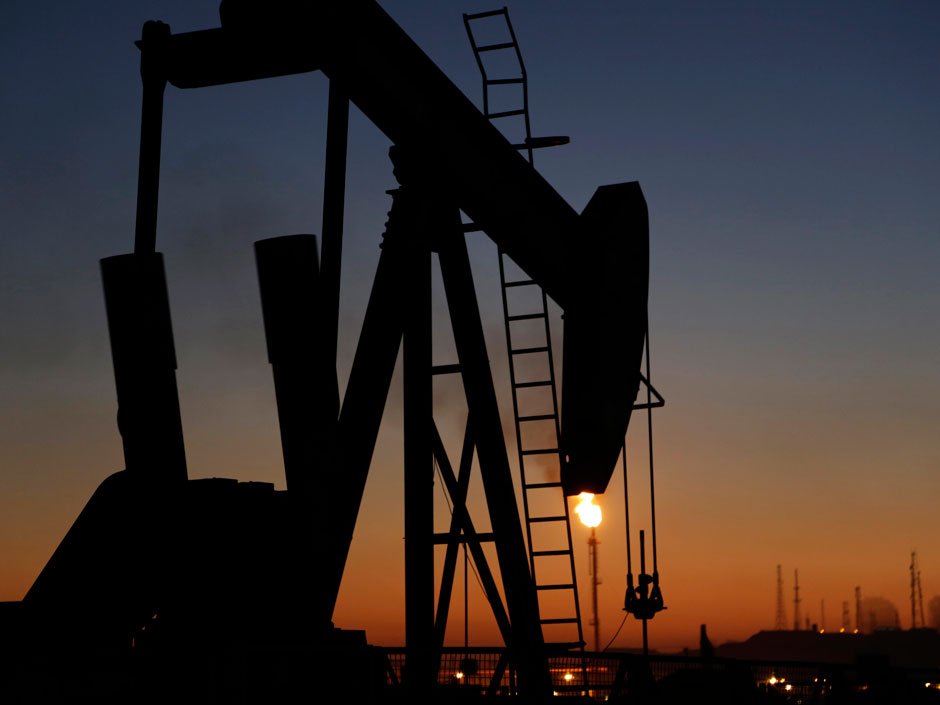 nationalpost's tweet image. Crude oil settles above US$50 a barrel for first time since July 2015 natpo.st/25Kvn2y #business