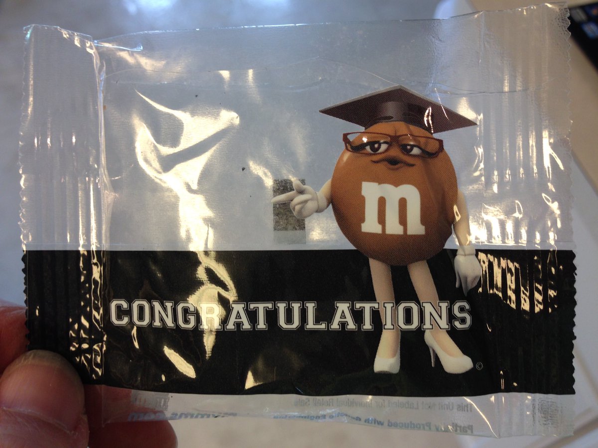 1katelinsmith's tweet photo. Neat graduation favor! Sadly, @jayhawkborn I have nothing left but an empty package!😩@MyMMscom #ElmwoodClassof2016 https://t.co/G6f3Q6vmLo