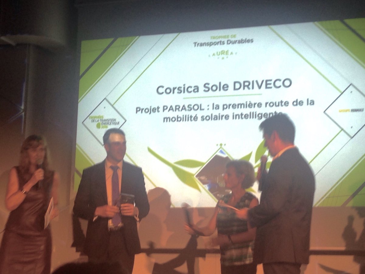 DRIV_ECO's tweet photo. @DRIV_ECO a remporté le Trophée de l'Usine Nouvelle pour la Transition Énergétique 2016 dans les Transports Durables https://t.co/VjCfID5BcD