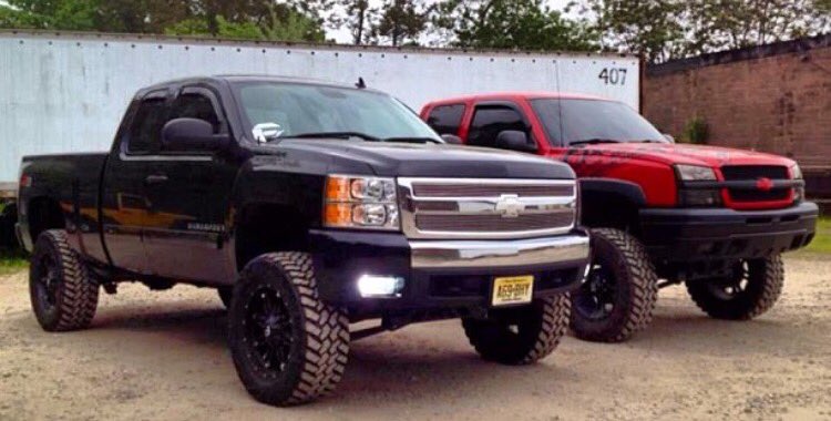 _LiftedTrucks_'s tweet photo. #Chevys https://t.co/pNVFMEcnaJ
