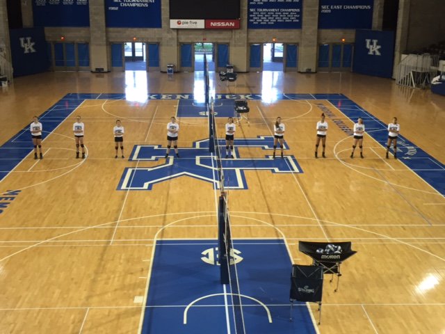 wcsNHSas's tweet photo. NHSvb had a great day at @KentuckyVB's team camp today.  #BringIt #LiveByTheSword https://t.co/JoeoZKdVPH