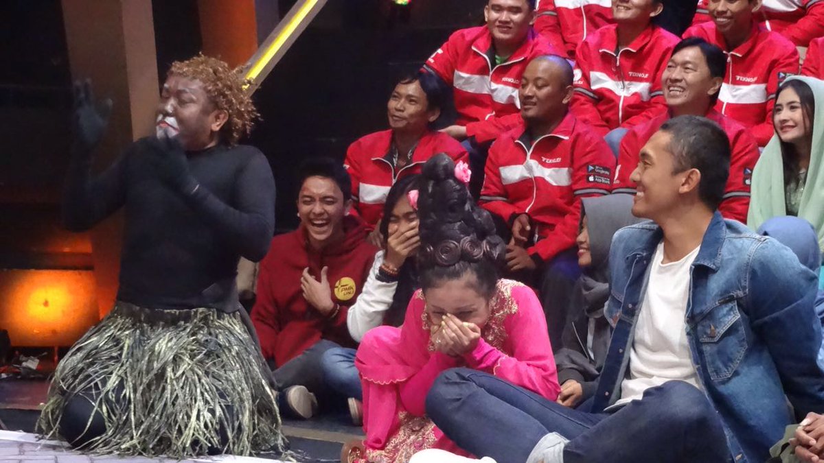 fansSyahnaz's tweet photo. @Uus__ keren banget tadi di #OVJKiteLagi3 https://t.co/PGSnSMuBhv
