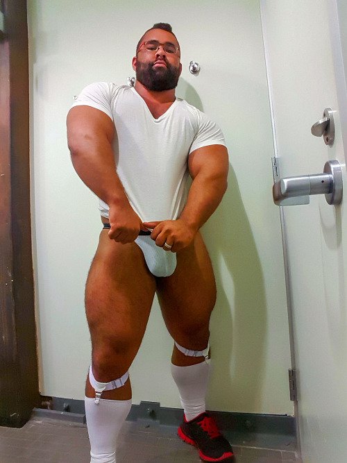 CkY4iTHUkAAOD05.jpg:large