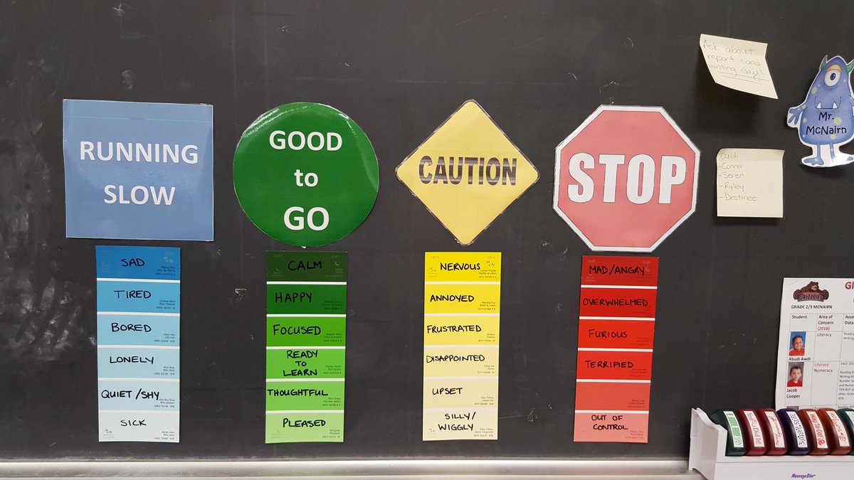 ktdq04's tweet photo. @rendia32 w/ coloured popsicle sticks Ss to self-identify feelings. Had own &amp; put on edge of their desks #yorku3 https://t.co/ICECUzhuOa