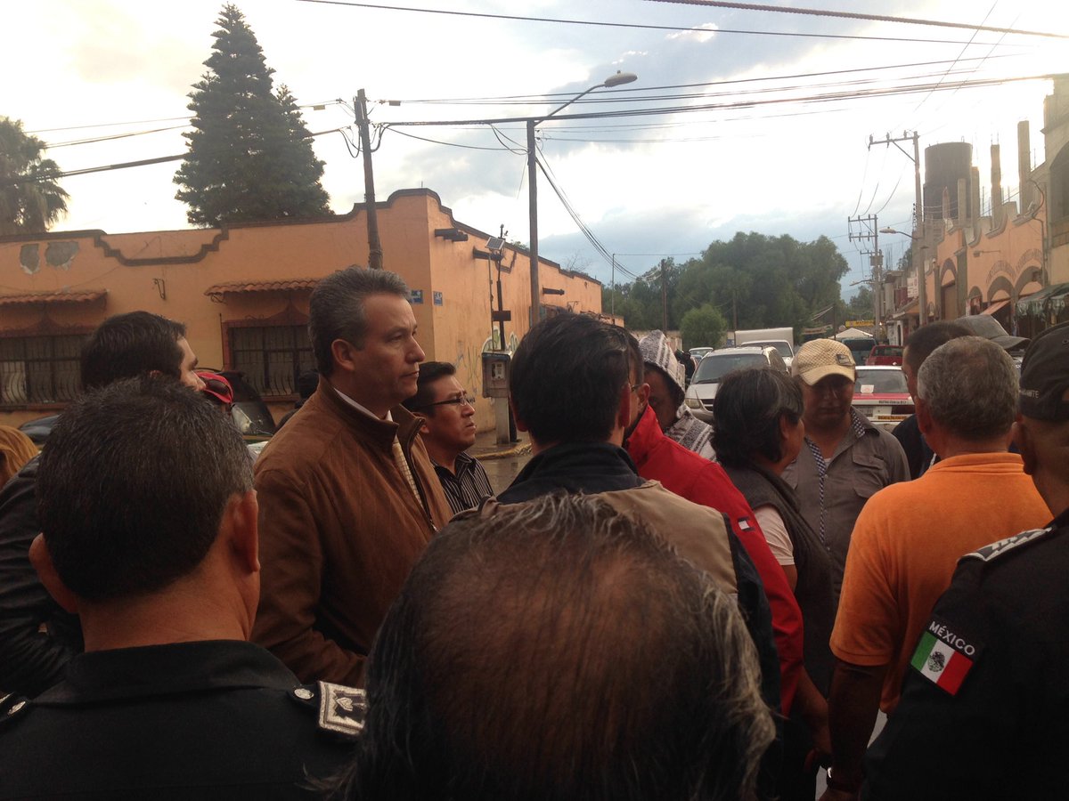 davidleonluna's tweet photo. @Victor_EstradaG  esperando respuesta de las autoridades. https://t.co/nYqgNZy1UJ