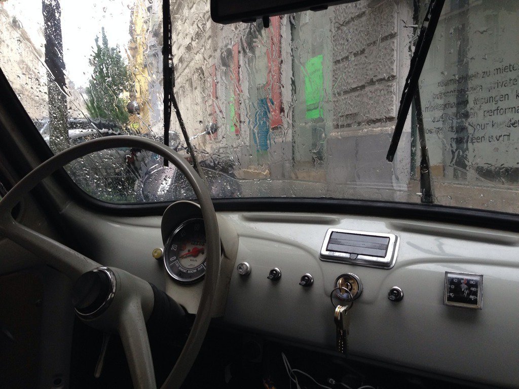 Love500x's tweet photo. この運転席最高だな from https://t.co/2JbEOMS6Fx https://t.co/k4FIhxPtre