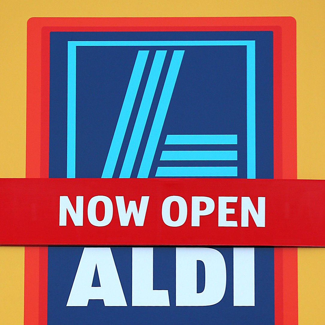 The first 4 @ALDIAustralia stores have opened their doors in Western Australia this morning.
