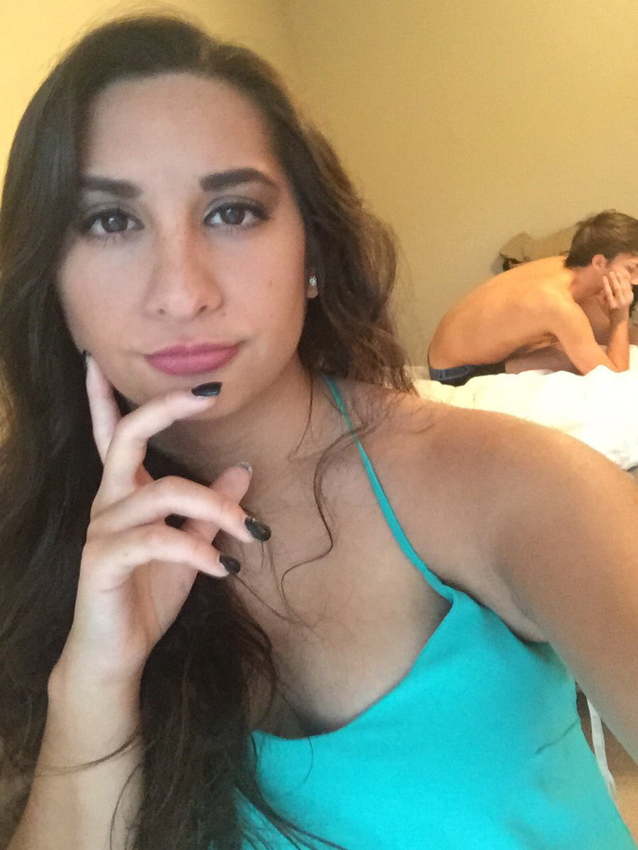 Marisapena_ tweet picture
