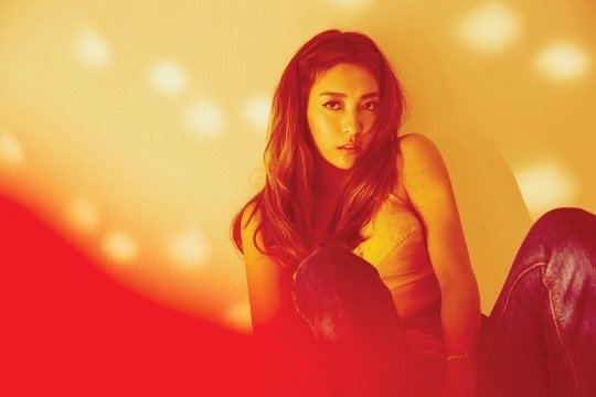 theseoulstory's tweet photo. f(x) Luna 'Free Somebody' secures #3 on Billboard World Albums Chart https://t.co/bHpO0hiCMy https://t.co/Y1AUCedfFZ https://t.co/gA11lVuxx1