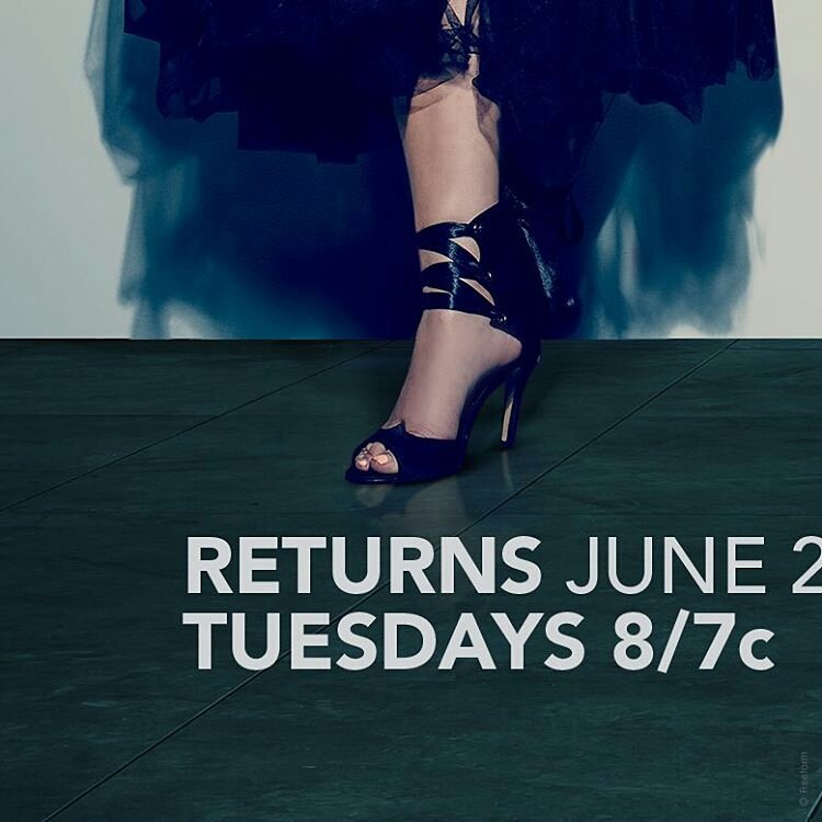 miss_jillyb's tweet image. Stay tuned! Could this be puzzle pieces to the new #PrettyLittleLiars Season 7 #PLLPoster?! 😲😲❤❤