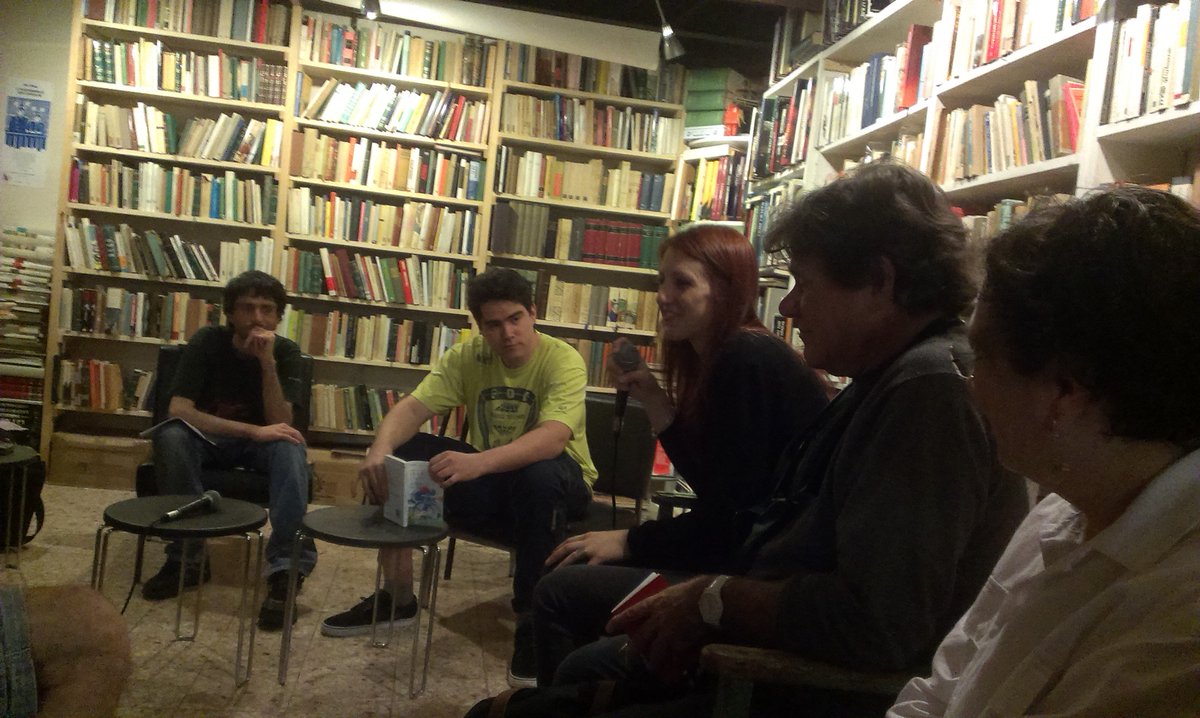 afnorock's tweet photo. Ora @alesssia41 #ModoInfoshop #Bologna 1st presentazione del libro : "Due ruote e un elettrone" Ed. La Linea 2016 https://t.co/c7fqgZQU3H