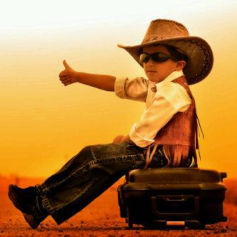 عِندَمَآ لآ تَعرِفُ كَيفَ تَصِف شُعُورَك فِي لَحظَة.فتأكّد آنّ لَكَ قَلبَآ بَريئَآ ♡ لَم يتَعَلّم خَيبآت آلحَياه