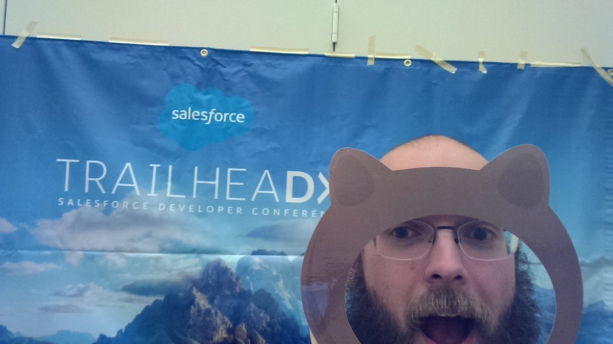 aelst's tweet photo. Had a fun time at the @trianglesfdg #trailheaDX streaming event! https://t.co/P0qllRQ3wM