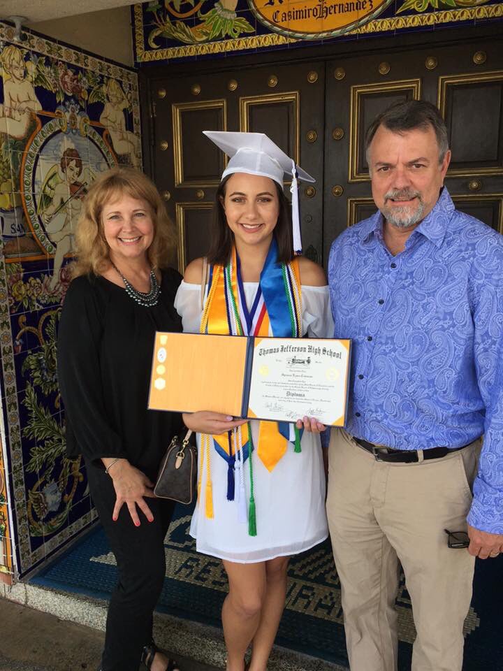 SpenceLynn's tweet photo. Class of 2016 🎓 https://t.co/Rl3SS8KC1e