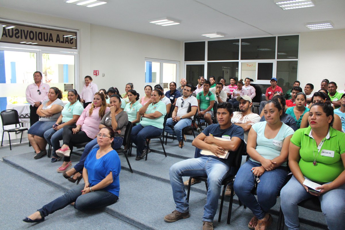 ChavaFarias1's tweet photo. Inauguré curso de capacitación institucional impartido a personal del @gobcandelaria, por  @INDEFOS https://t.co/nGdjOpghZe