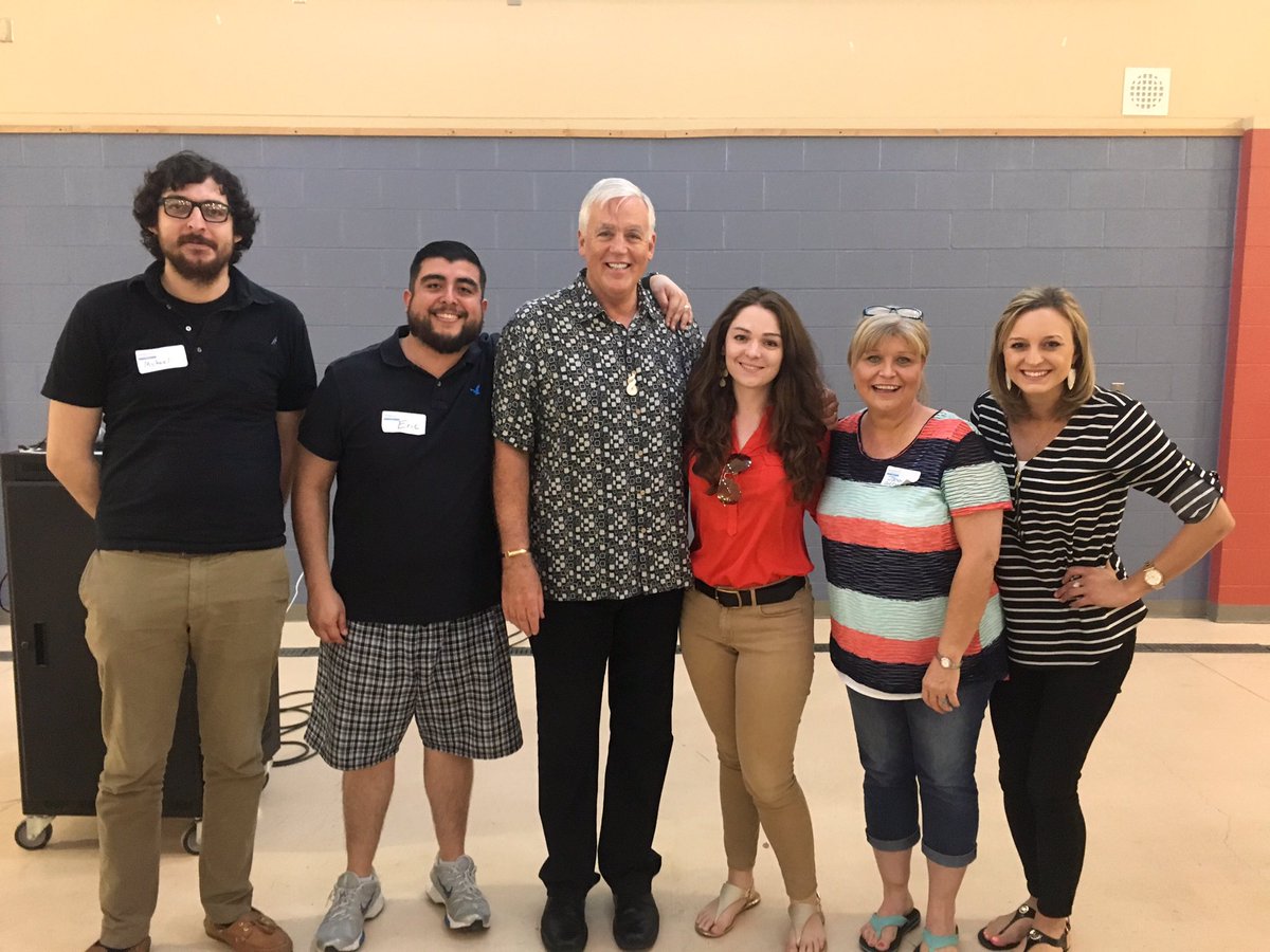 mrstscience9's tweet photo. What a great training with @DrRichAllen! @KelliKent14 @goldstein_jana @MrArzola https://t.co/upYOylsAC4