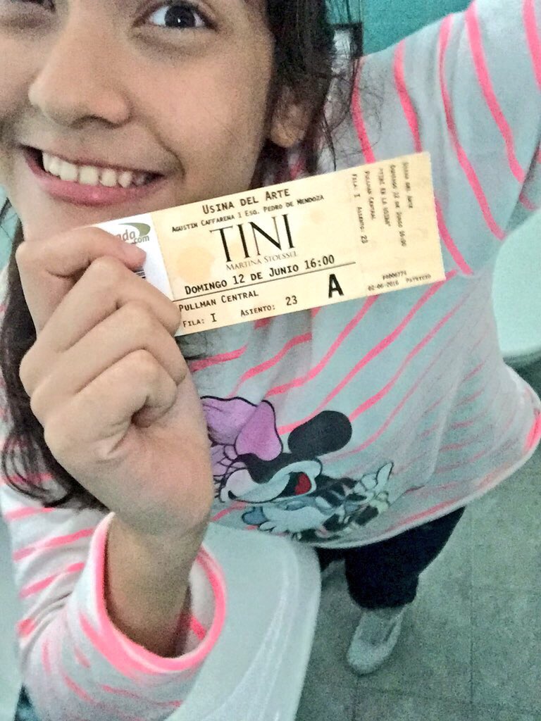 tinitapriority's tweet photo. @marianaluciamuz sonrisa de oreja a oreja💟💟💟🎤🎤 https://t.co/WrylcFjcWw