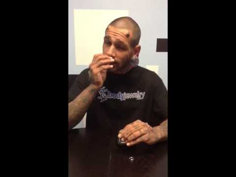 BodyJewelry_com's tweet photo. How to change a #septum #piercing, the right way- #watch it here w #MattMann
https://t.co/ZF75XvVI0l https://t.co/8WVL3ZFmi5