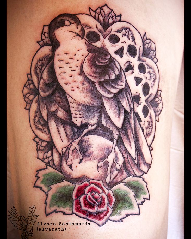 Alvarath's tweet photo. Por que a veces también tatuo. @IkiruGirl 
#tattoos #FelizMartes #pajaro #calavera https://t.co/j9tf6xe7Ap