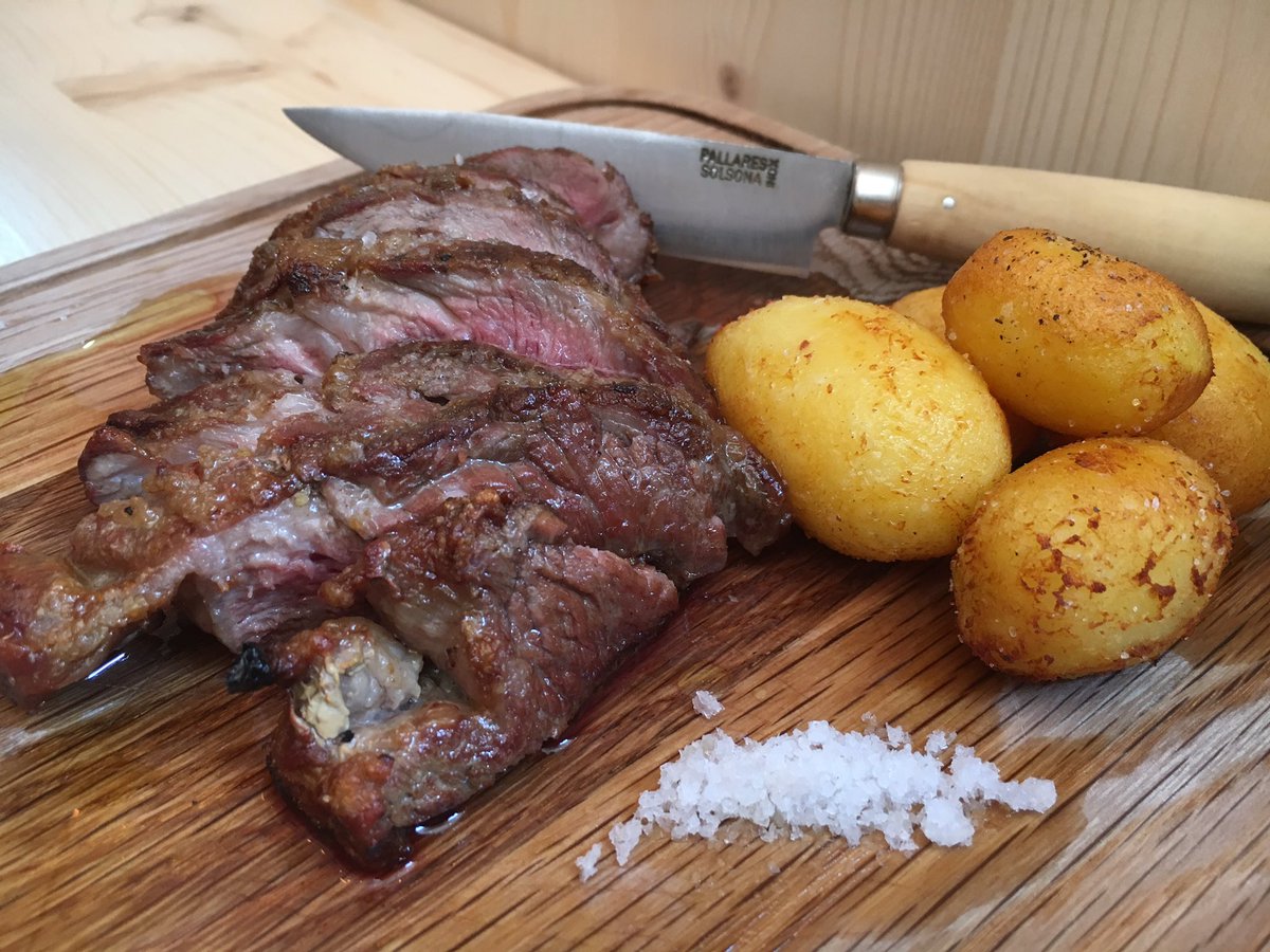 BlogHedonista's tweet photo. #pluma de #matanza #Joselito al #horno #Josper del #restaurante #Obrac de #Barcelona #chef #DanielRoca De ovación!! https://t.co/0ydit8f1c1