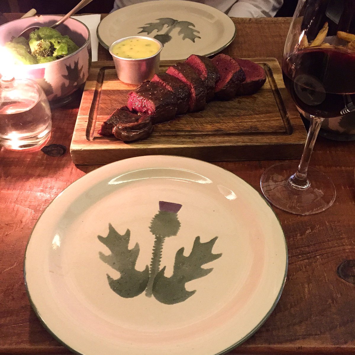BrixtonButty's tweet photo. What Tuesday dreams are made of #chateaubriand #redwine #tuesday @macandwild @anta_scotland @wildgameco https://t.co/Mlxy76SKOd