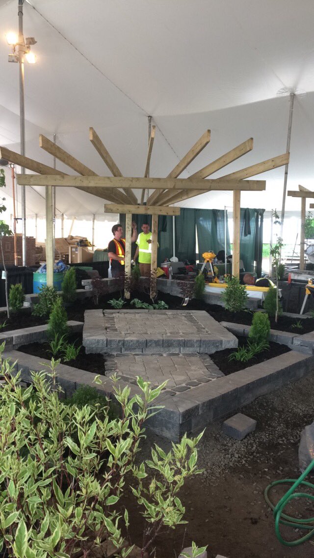 SkillsCanadaNB's tweet photo. NB Landscape Gardening #SCNC2016 #TeamNB #NBProud / Aménagement paysager N.-B. #OCMT2016 #ÉquipeNB #FiertéNB https://t.co/KvxbucSHQG