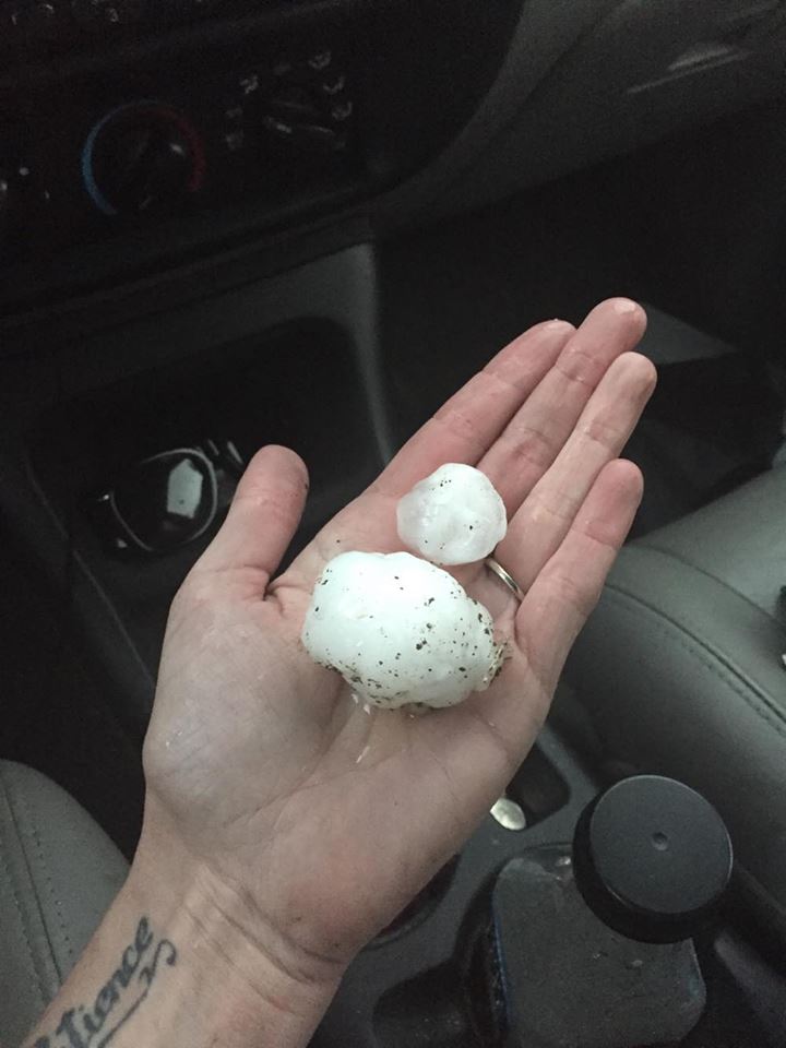 KRDO_13's tweet photo. A viewer sent us this picture from the west side of Colorado Springs. #13StormAlert. https://t.co/PKv0HtpOpZ